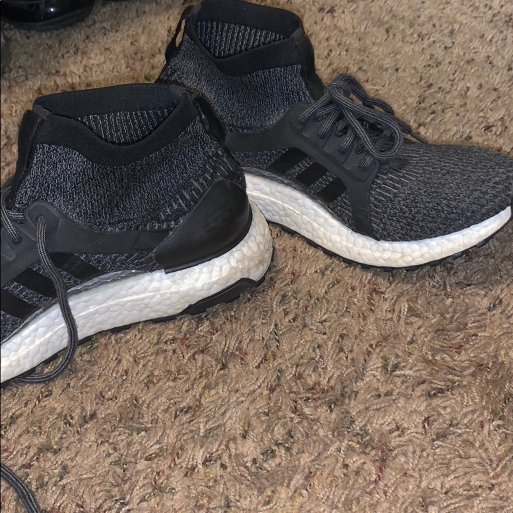 Shoes - Picture 2 of 2
